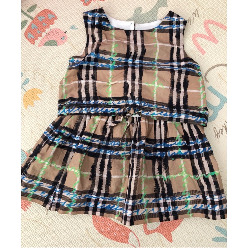 SOLD!!! 😻😻😻 Burberry Dress Size 9m